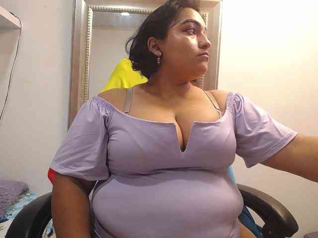 esmeralda-bigass
