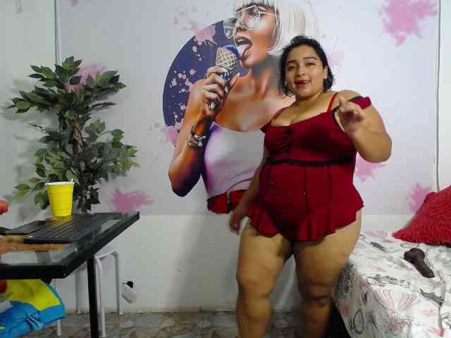 esmeralda-bigass webcam