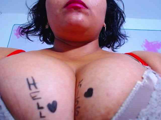 esmeralda-bigass