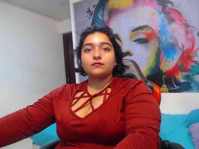 esmeralda-bigass webcam