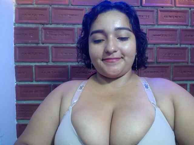 esmeralda-bigass