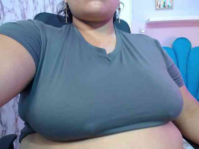 esmeralda-bigass