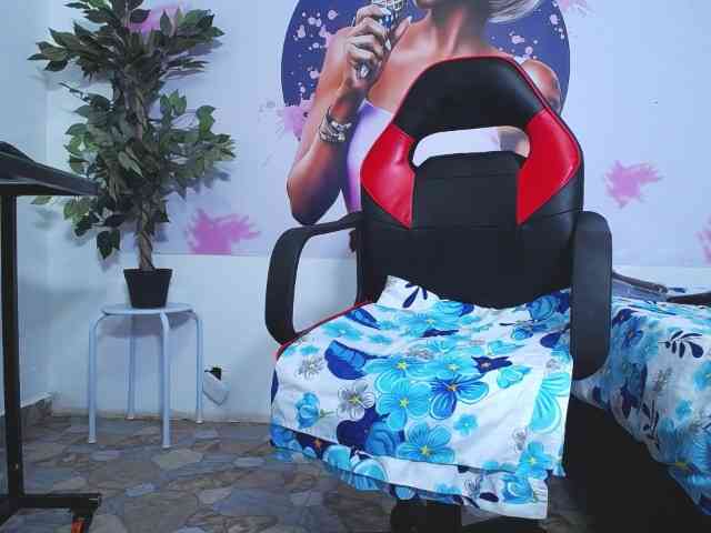 esmeralda-bigass webcam
