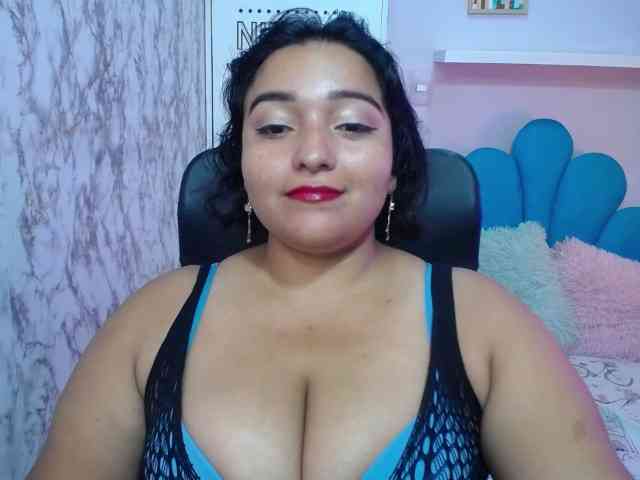 esmeralda-bigass