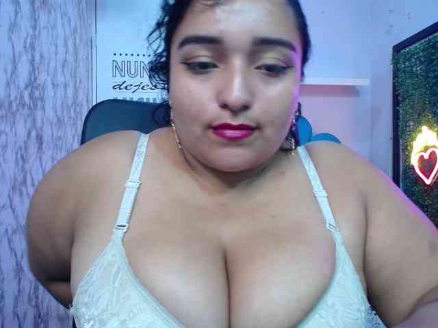 esmeralda-bigass