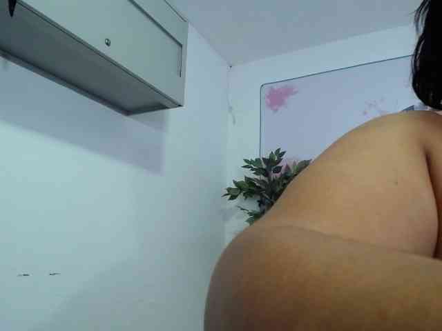 esmeralda-bigass webcam