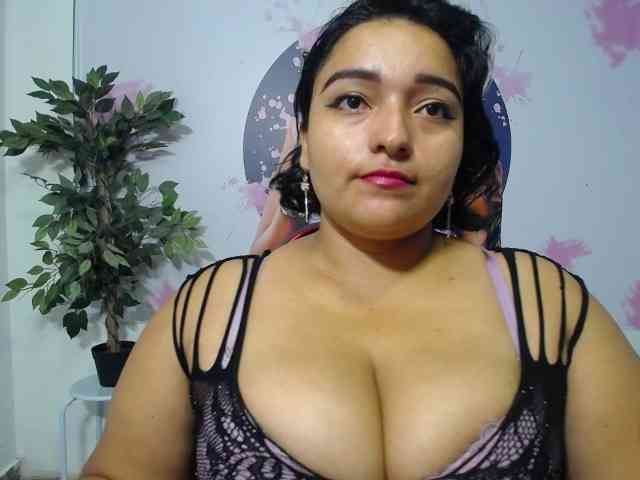 esmeralda-bigass