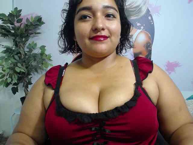 esmeralda-bigass webcam