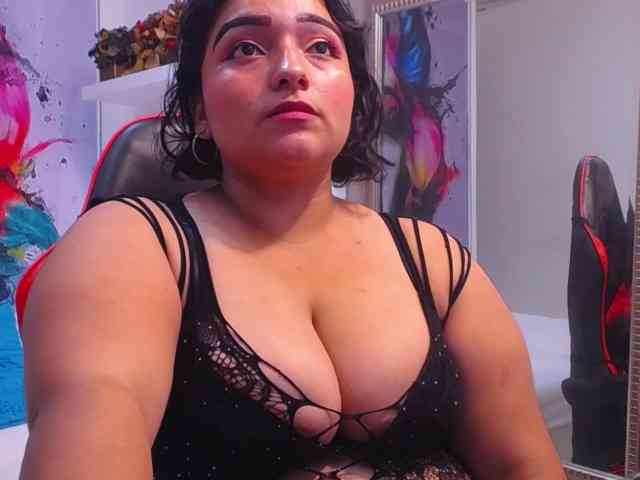 esmeralda-bigass