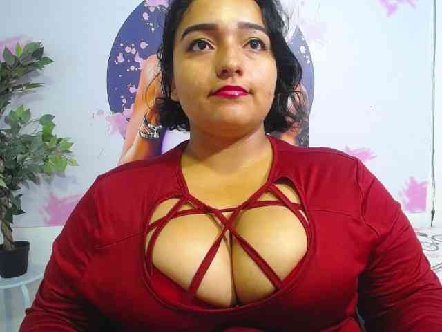 esmeralda-bigass