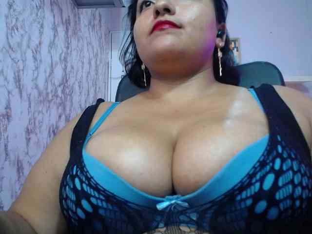 esmeralda-bigass