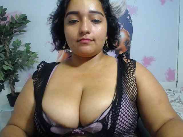 esmeralda-bigass