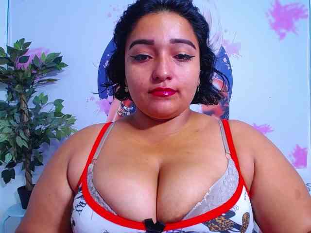 esmeralda-bigass esmeralda-bigass