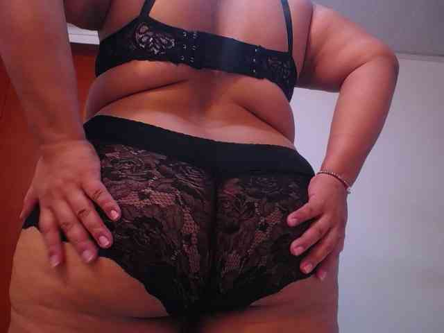 esmeralda-bigass