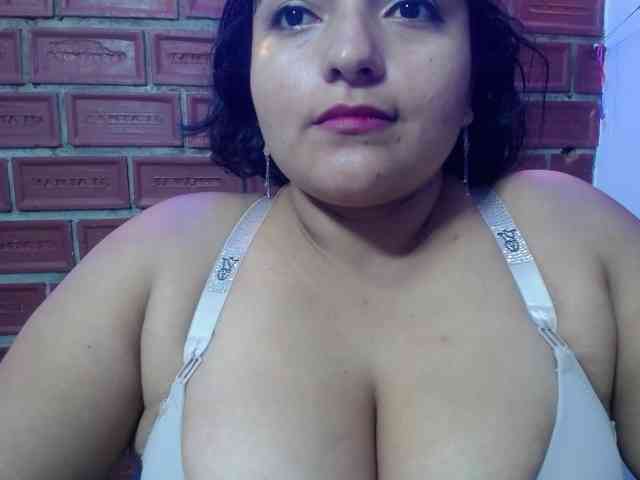 esmeralda-bigass