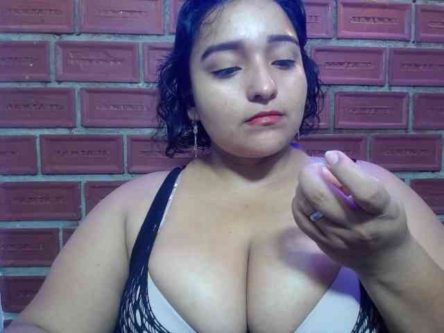 esmeralda-bigass
