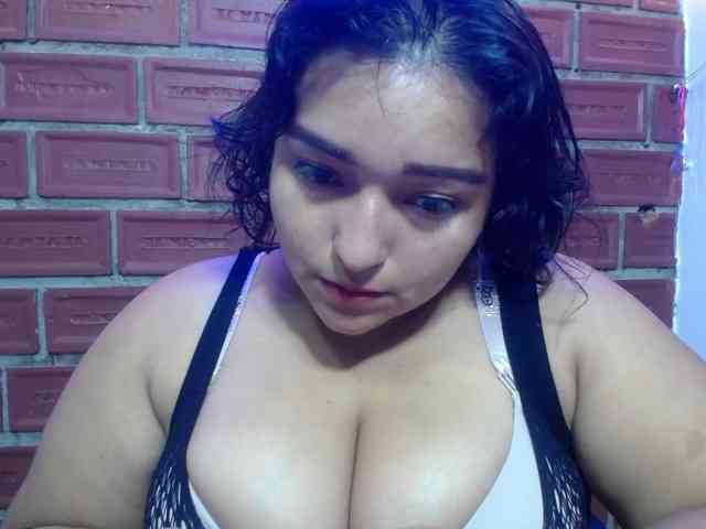 esmeralda-bigass webcam