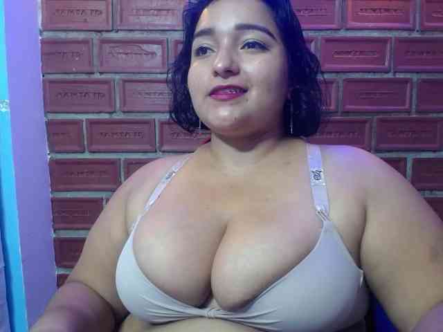 esmeralda-bigass