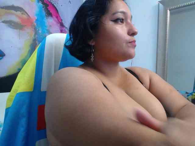esmeralda-bigass webcam
