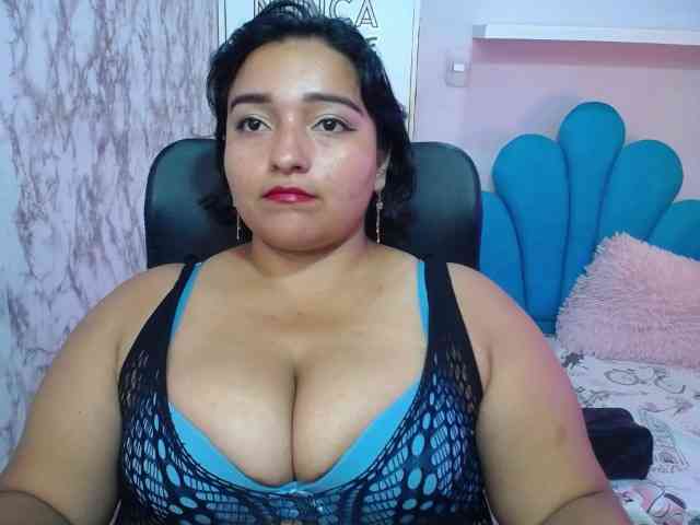 esmeralda-bigass