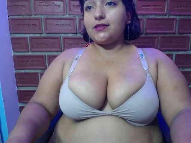 esmeralda-bigass