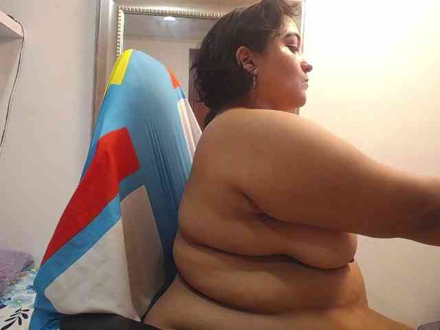 esmeralda-bigass