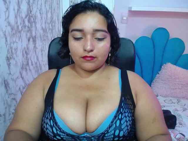 esmeralda-bigass