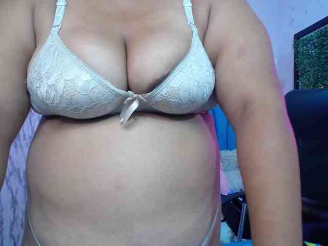 esmeralda-bigass