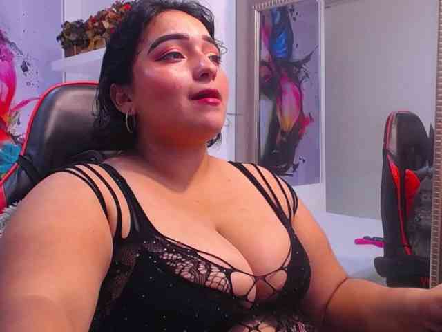 esmeralda-bigass webcam