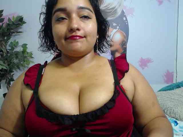 esmeralda-bigass webcam