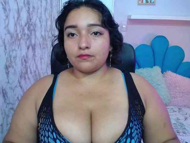 esmeralda-bigass
