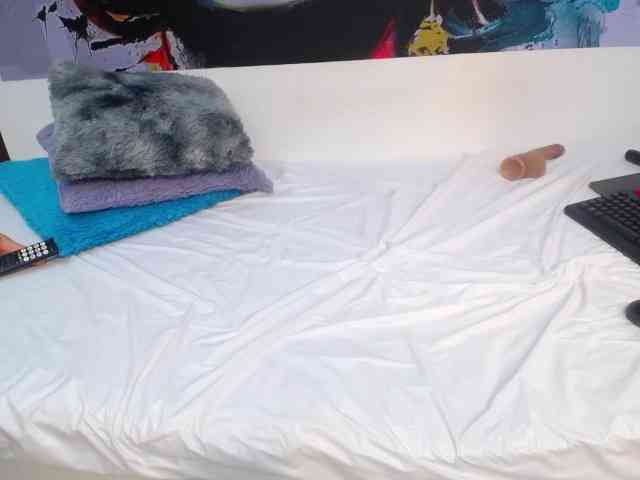 esmeralda-bigass webcam