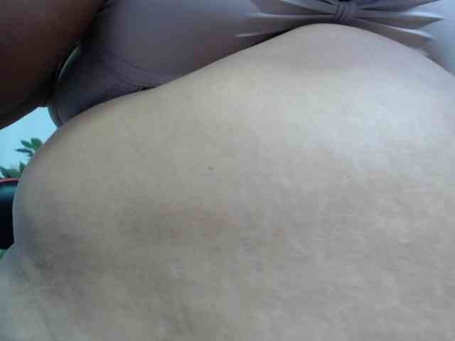 esmeralda-bigass webcam
