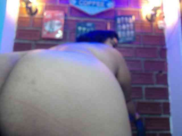 esmeralda-bigass webcam