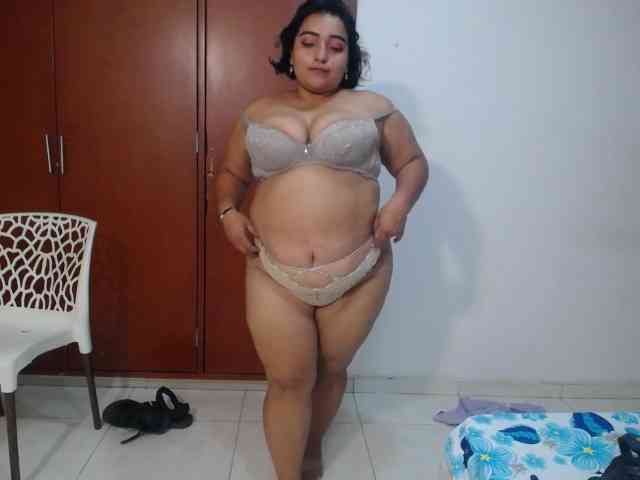 esmeralda-bigass webcam