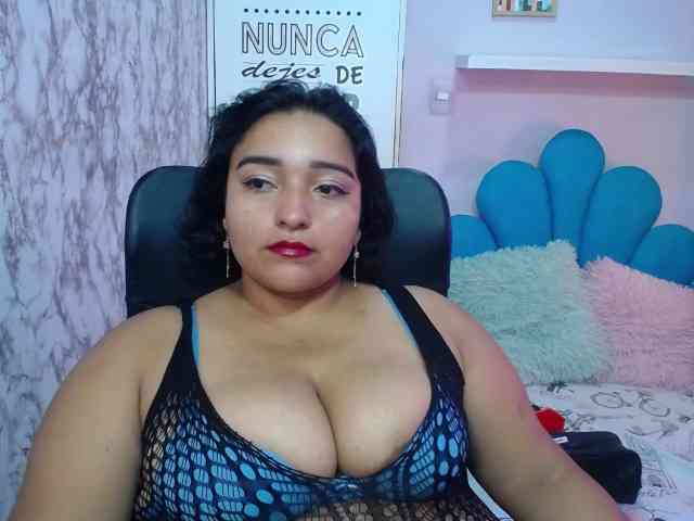 esmeralda-bigass