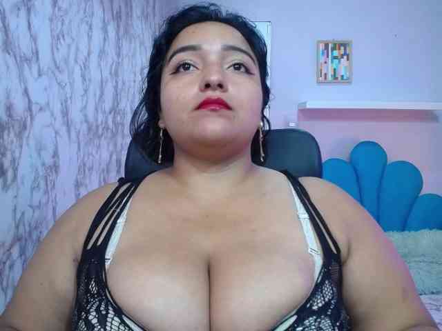 esmeralda-bigass