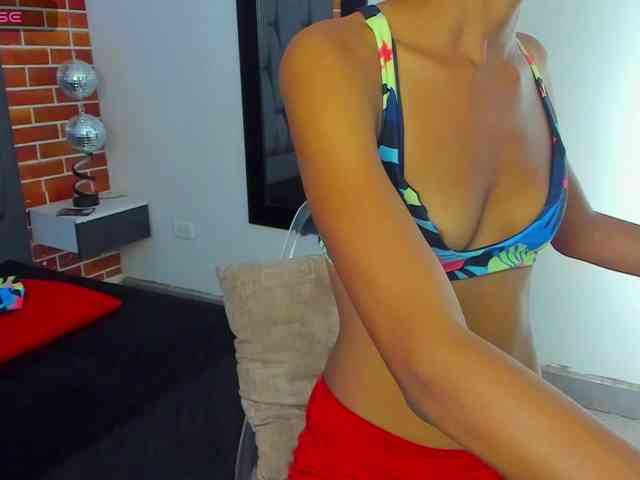 eizaclarke webcam