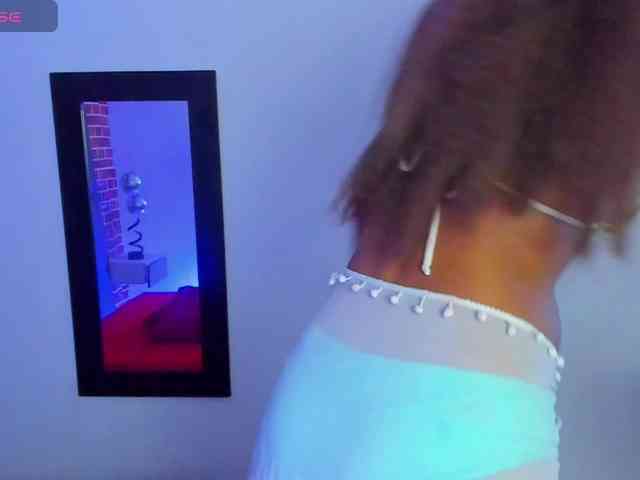 eizaclarke webcam