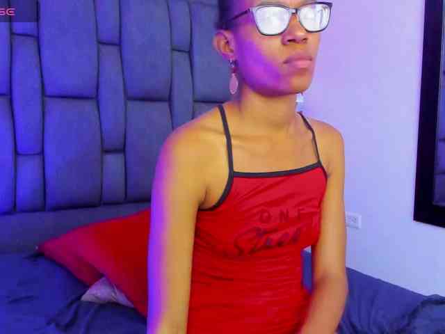 eizaclarke webcam