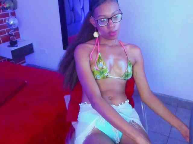 eizaclarke webcam