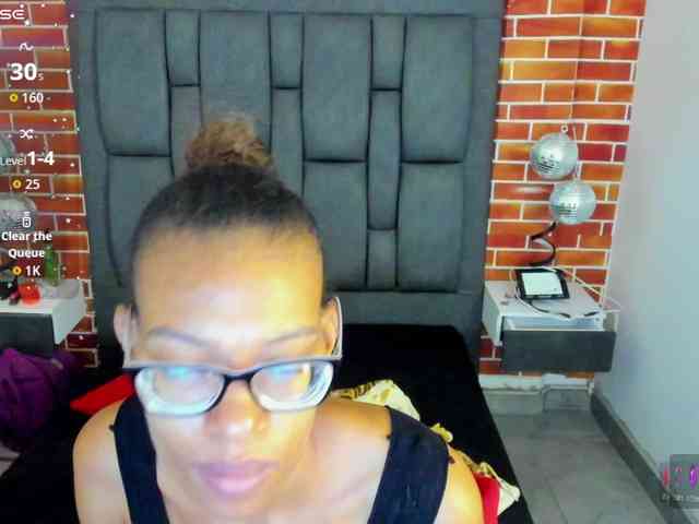 eizaclarke webcam