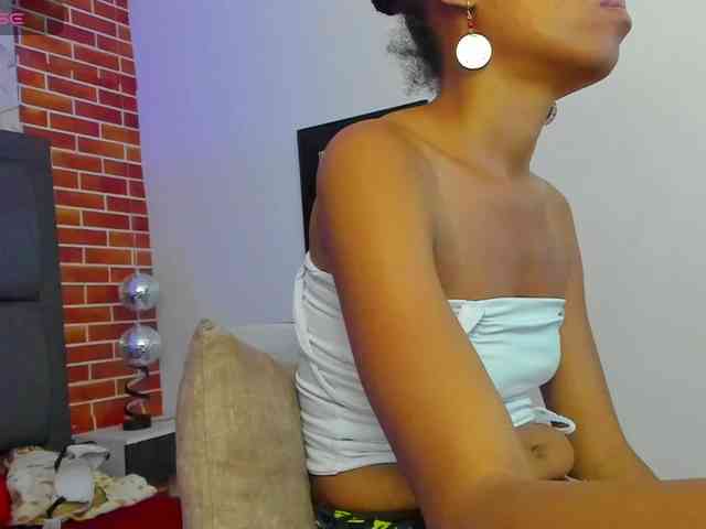 eizaclarke webcam