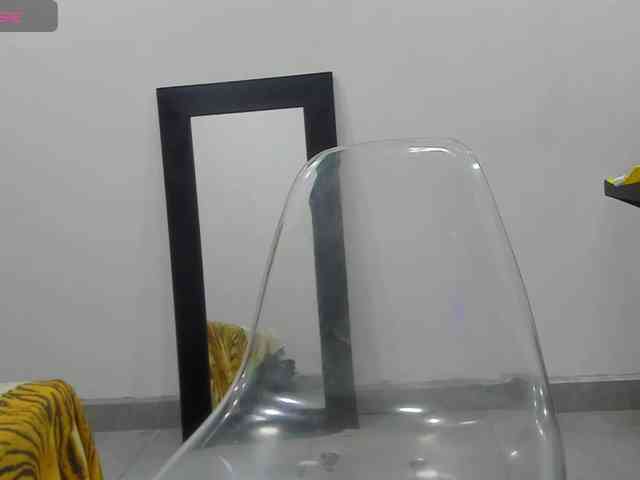eizaclarke webcam