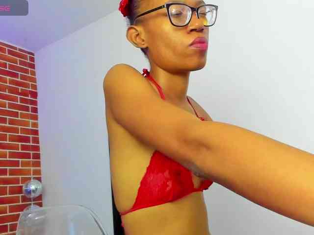 eizaclarke webcam