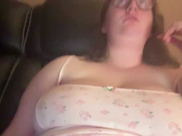lucycomestrue live cam on BongaCams