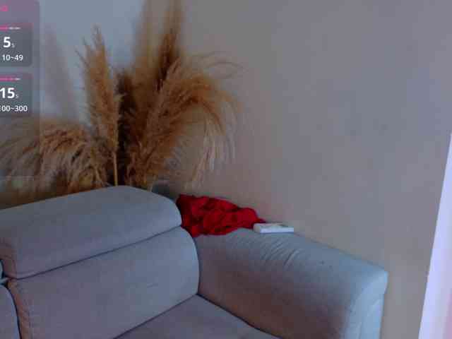 MadelynHot webcam