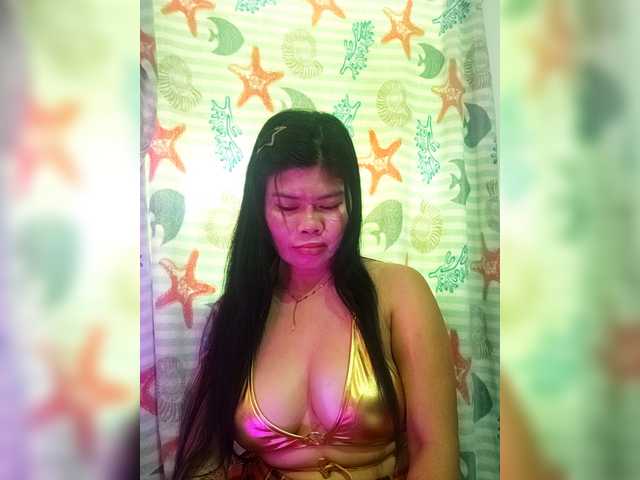 AnnaJulianna live cam preview