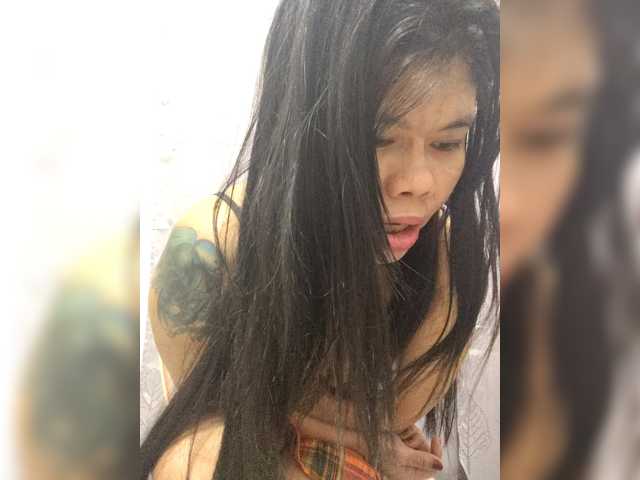 AnnaJulianna live cam on BongaCams