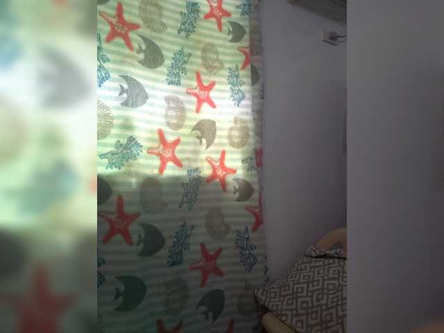AnnaJulianna live cam preview